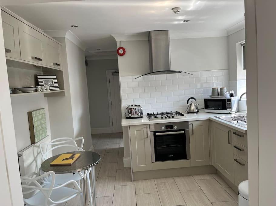 Beautiful Seafront Studio Apartment Cleethorpes Exteriör bild