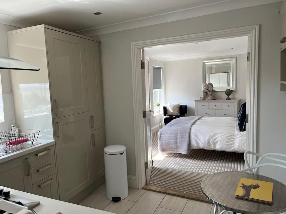 Beautiful Seafront Studio Apartment Cleethorpes Exteriör bild